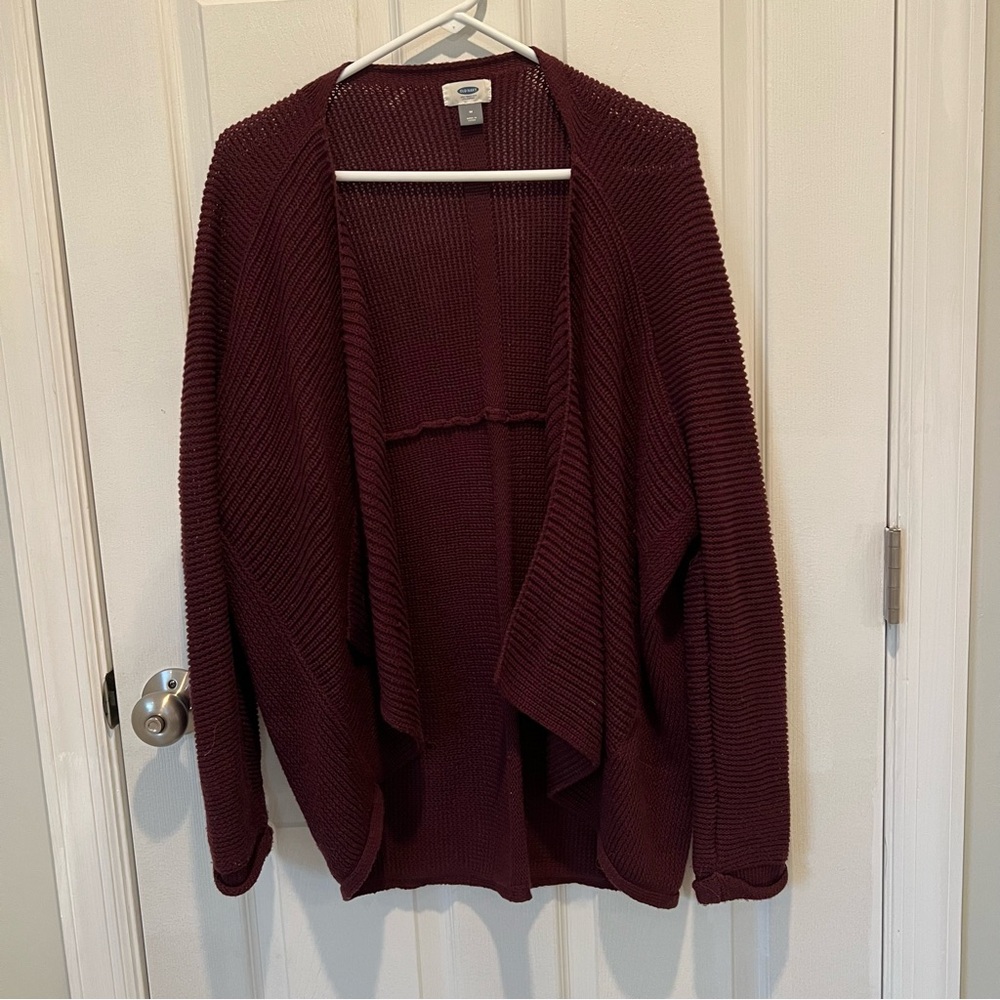 burgundy cardigan size M Old Navy